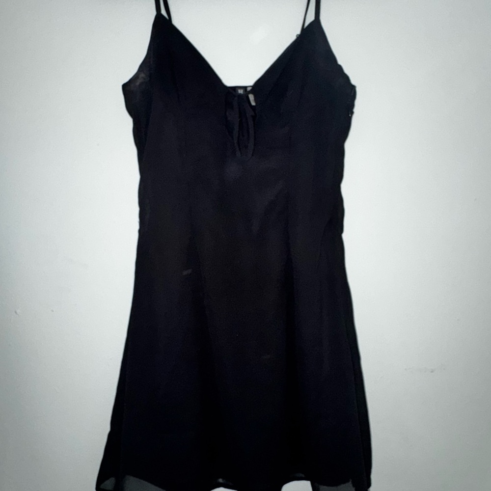 H&M Black Polyester Strappy Mini Slip Dress XXS V-Neck Sleeveless Lined wedding